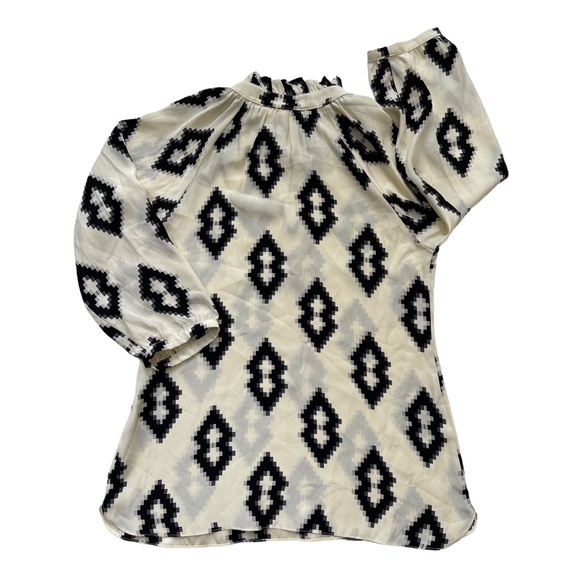 Britt Ryan Silk Geometric Print Blouse Size Medium - Picture 7 of 12